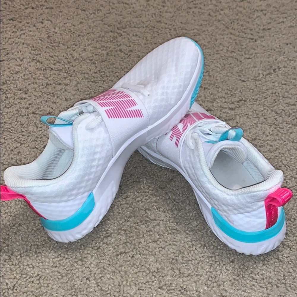 White Nike Women’s In Season Tr 9 Training…